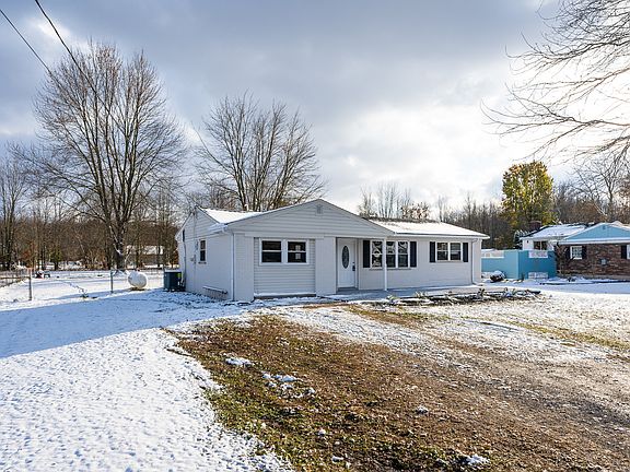 3rd image of 2359 Woodville Pike