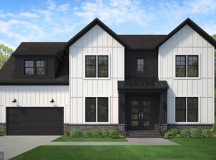 7605 Burnside Ct, Falls Church, VA 22043