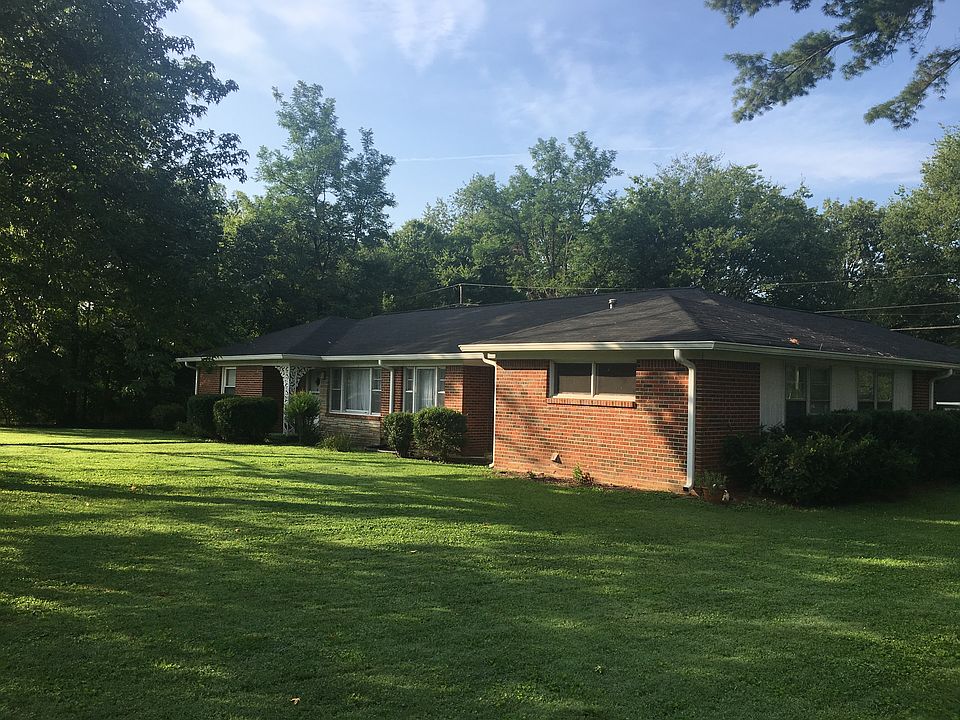 1st image of 135 Francis St