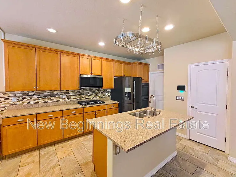 8742 Stony Creek Dr — Photo 9