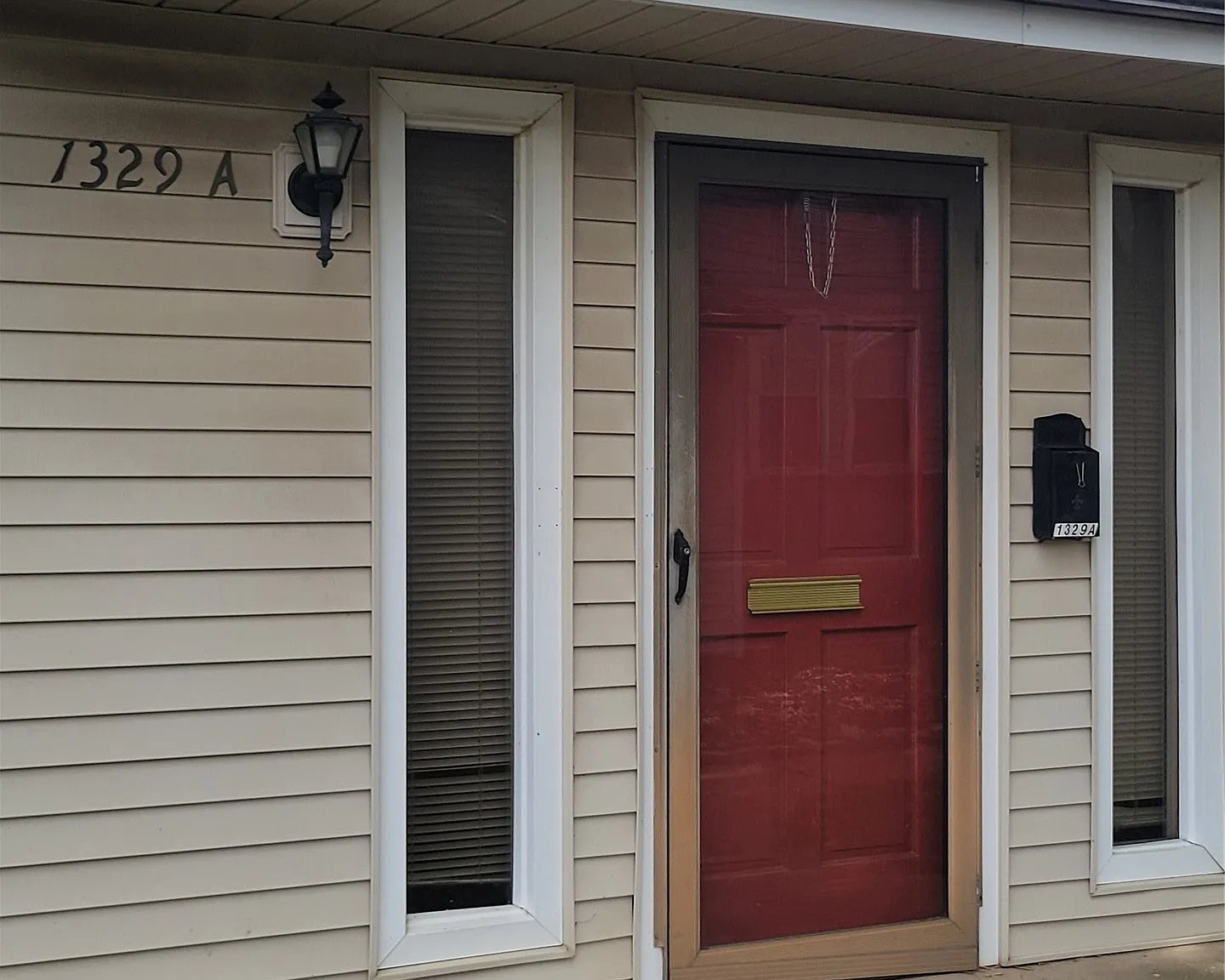 2 bed, 1.5 bath, 759 sqft, $1,150 — Photo 2