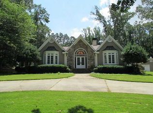 97 Timberlost Trl, Suwanee, GA 30024