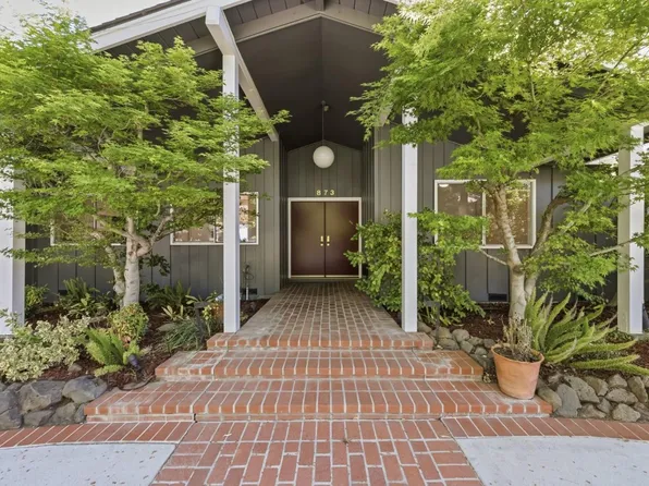 873 Lockhaven Dr, Los Altos, CA 94024