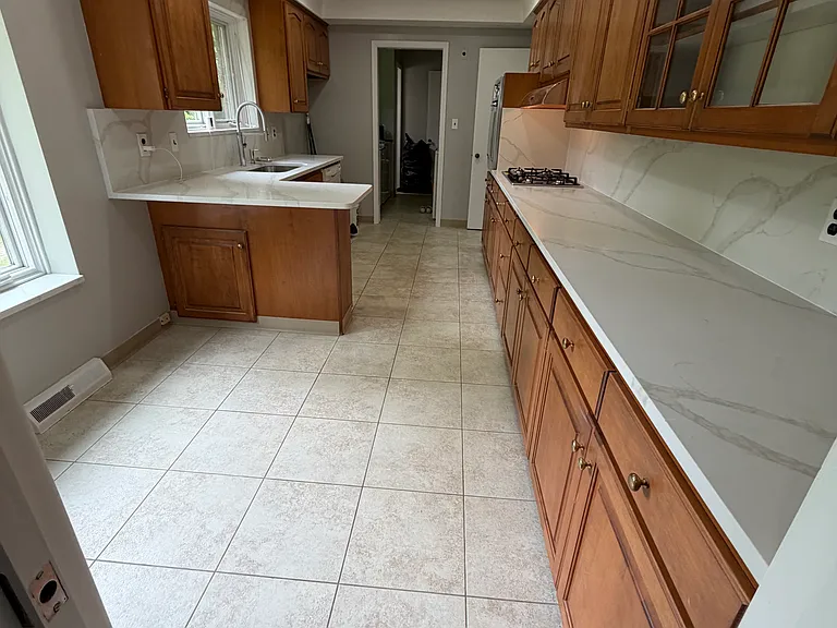 3520 Rayburn Rd — Photo 5