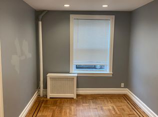 132 W 47th St #2, Bayonne, NJ 07002