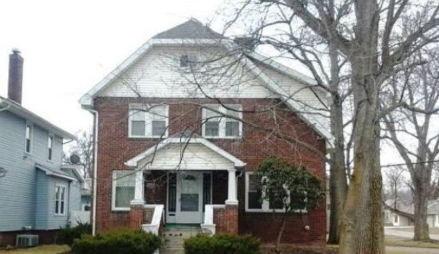 1st image of 730 N Uhrich St