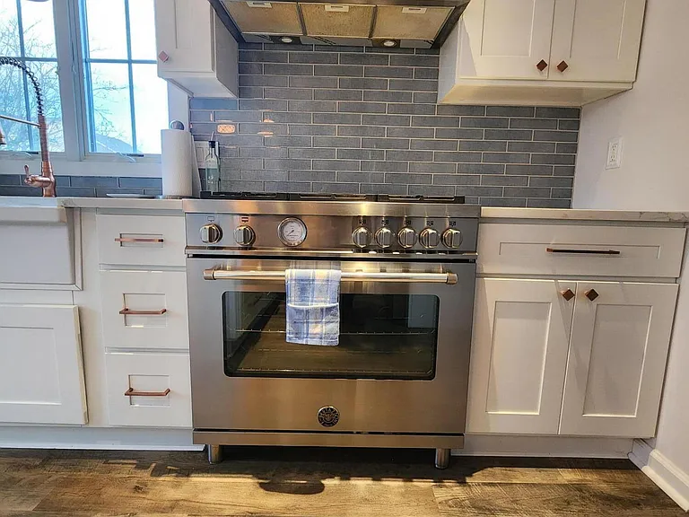 416 Blodgett Ave — Photo 8