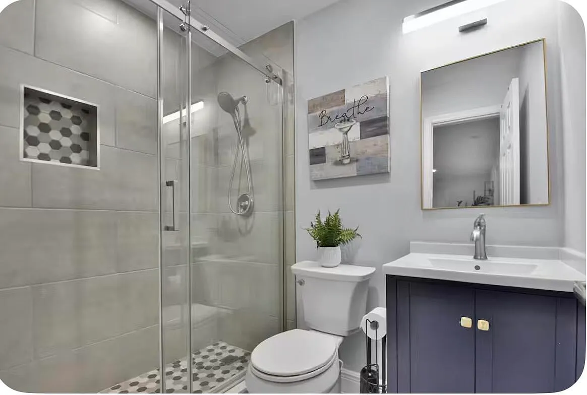 Building Photo - 708 SW 16th Ave #1-4