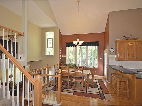 5th image of 8805 N Chatham Ave