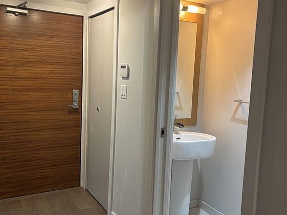 5th image of 161 Georgia St W #105