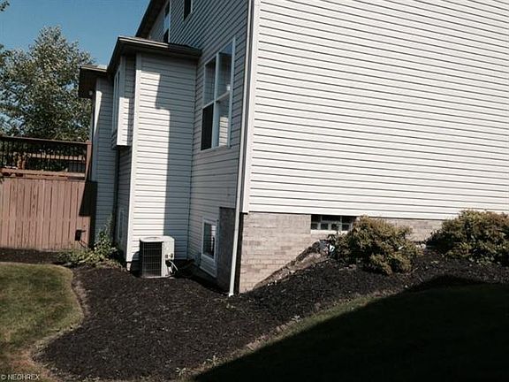 5th image of 981 Hamilton Dr
