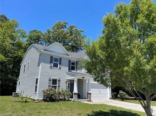 2147 Redgate Dr, Suffolk, VA 23434