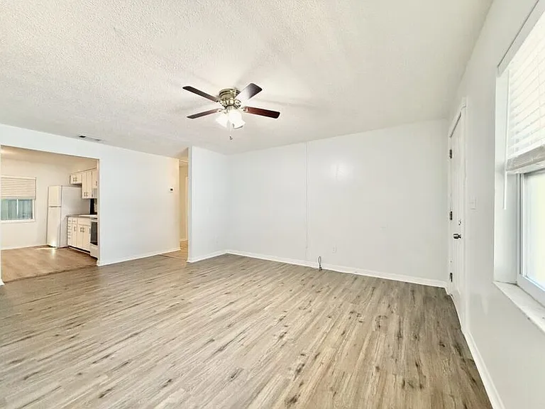 6420 S Adelia Ave #A — Photo 10