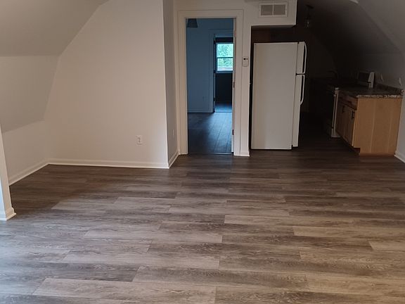 4th image of 11459 Lambs Rd