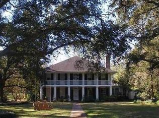 636 S Lakeshore Dr, Baton Rouge, LA 70808
