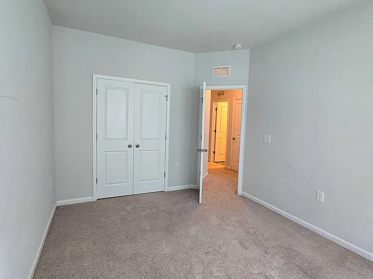 6137 Beale Loop — Photo 33