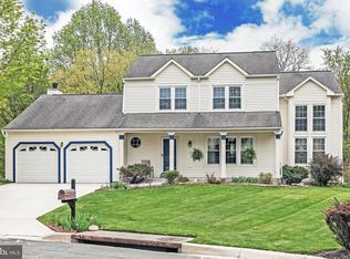 15501 White Willow Ln, Rockville, MD 20853