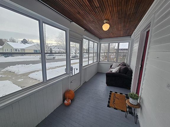 5th image of 321 East Carroll Street