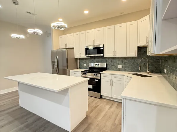 5549 N Lincoln Ave, Chicago, IL