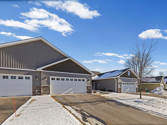 4th image of 11562 Alpine Dr