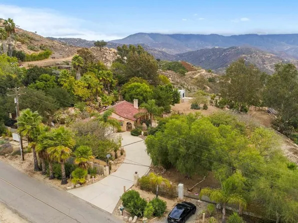 1027 Rainbow Crest Rd, Fallbrook, CA 92028