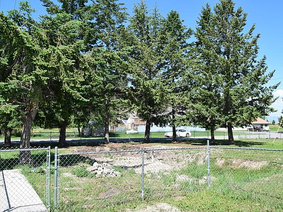 5th image of 800 1st Ave E