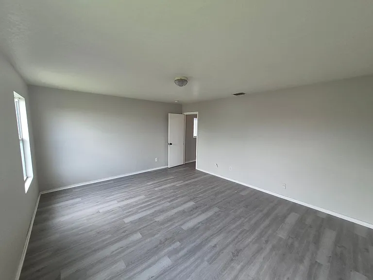 4526 Safe Hbr — Photo 15
