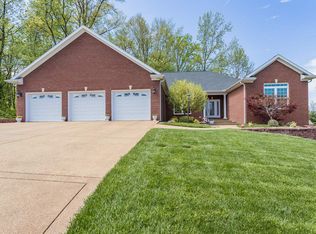 8044 Whitetail Trl, Evansville, IN 47711