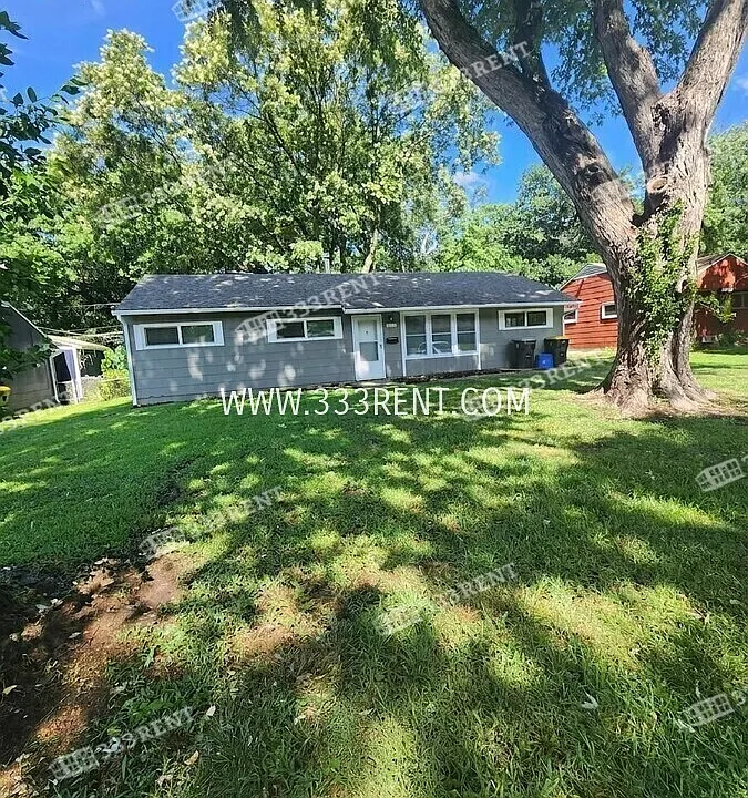 11012 Newton Ave