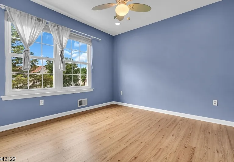 67 Nostrand Rd — Photo 32