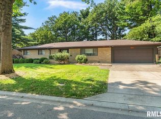 21 Inverness Rd, Springfield, IL 62704