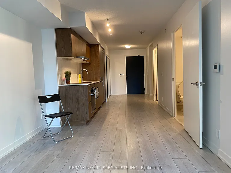 60 Shuter St #319 — Photo 5