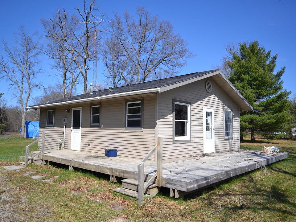 1st image of 4970 Oakwood Dr