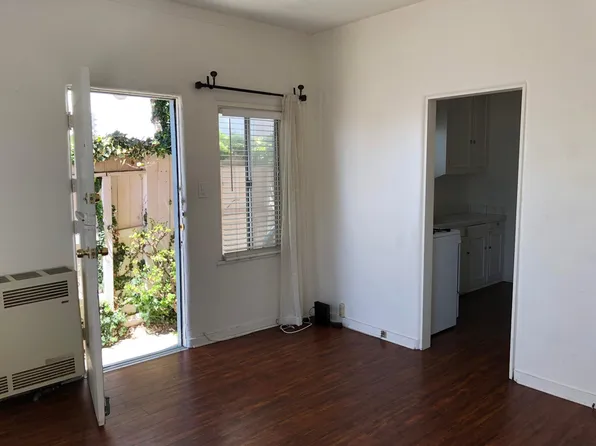 2011 1/2 Manhattan Ave, Hermosa Beach, CA 90254