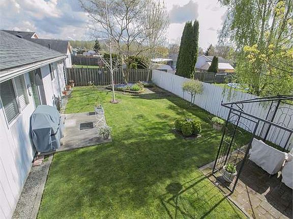 3rd image of 1212 Kendra Ln