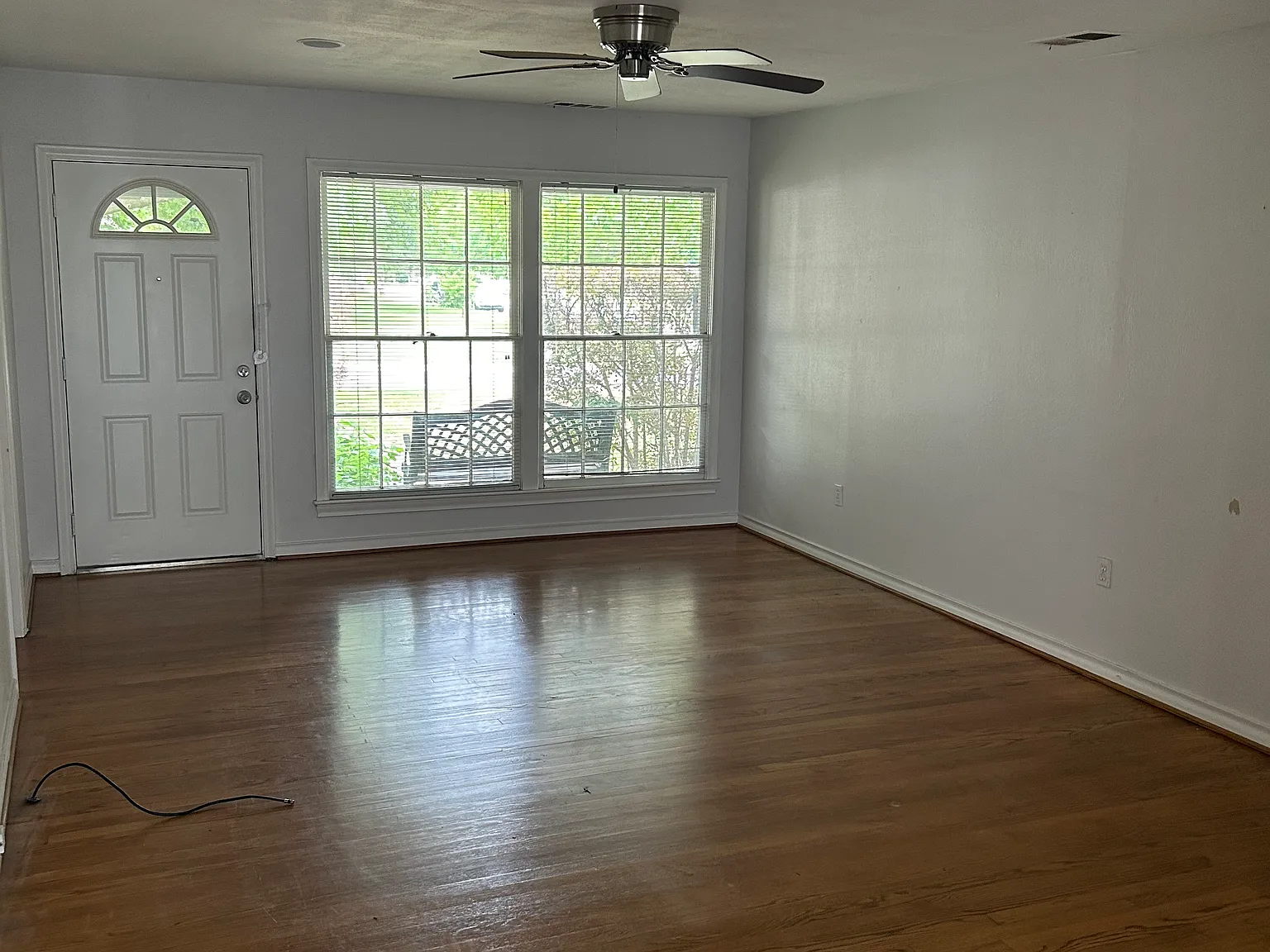 2 bed, 1121 sqft, $1,795 — Photo 2