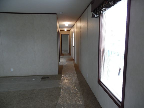 4th image of 29 Meadow Ct