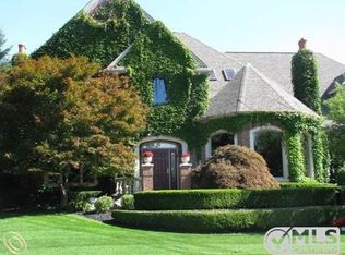 5901 Juliann Ct, Washington, MI 48094