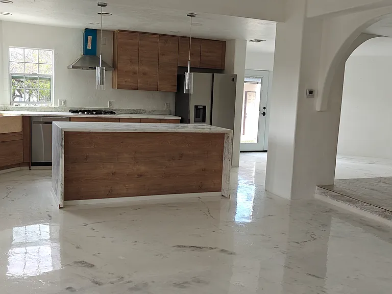 495 Telford Ln — Photo 13