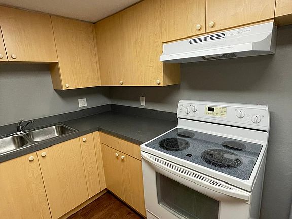 5th image of 2914 E Columbus Dr Unit 1