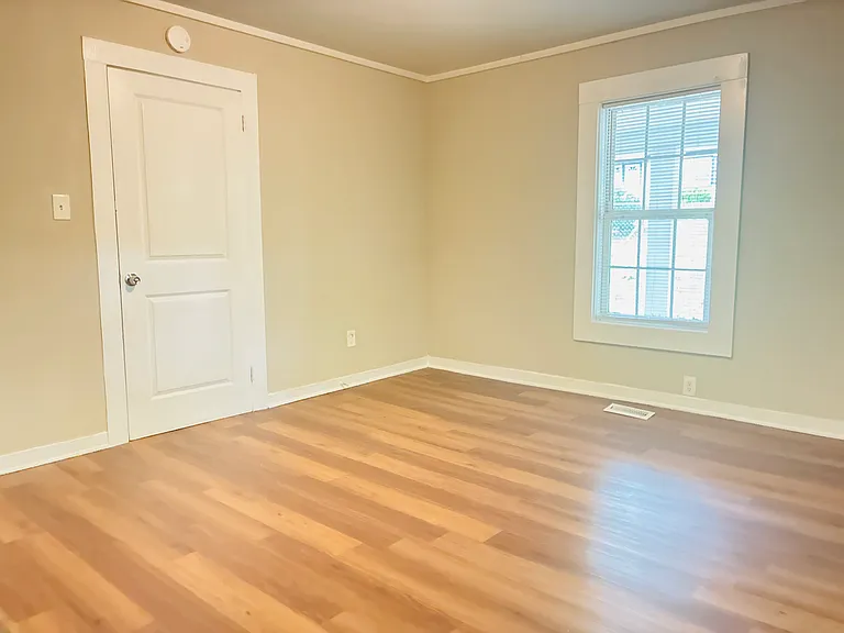 403 S Yates St — Photo 6