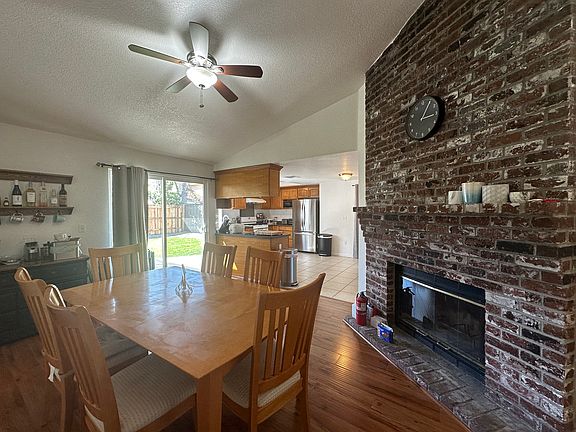 4th image of 6019 Laguna Villa Way