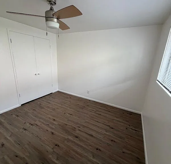 263 S Lemon St #B — Photo 15
