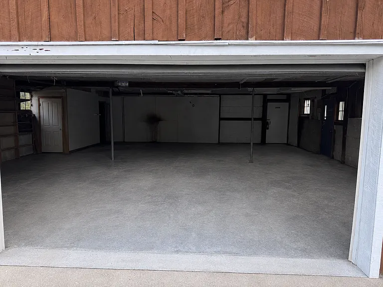 5240 Genesee St #5 — Photo 4
