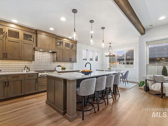 4th image of 151 N Woody Knoll Ln