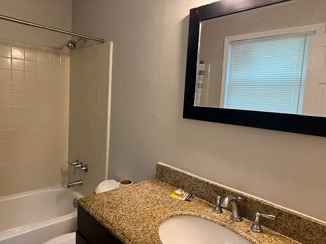 2145 Portsmouth Cir — Photo 18