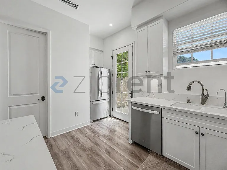 1676 3rd St — Photo 16