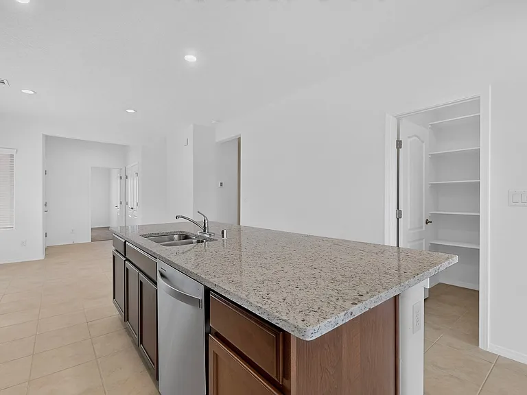 280 Prism Ave SW — Photo 10