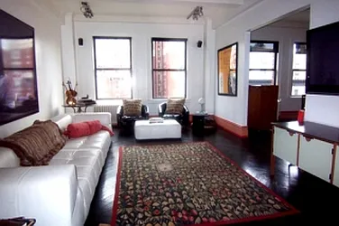 Rented by Fox Residential Group