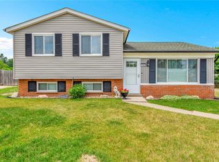 1352 Athlone St, Oxford, MI 48371